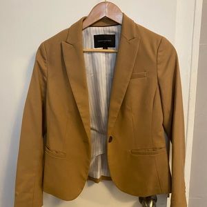 Banana Republic Tan blazer size 0P
